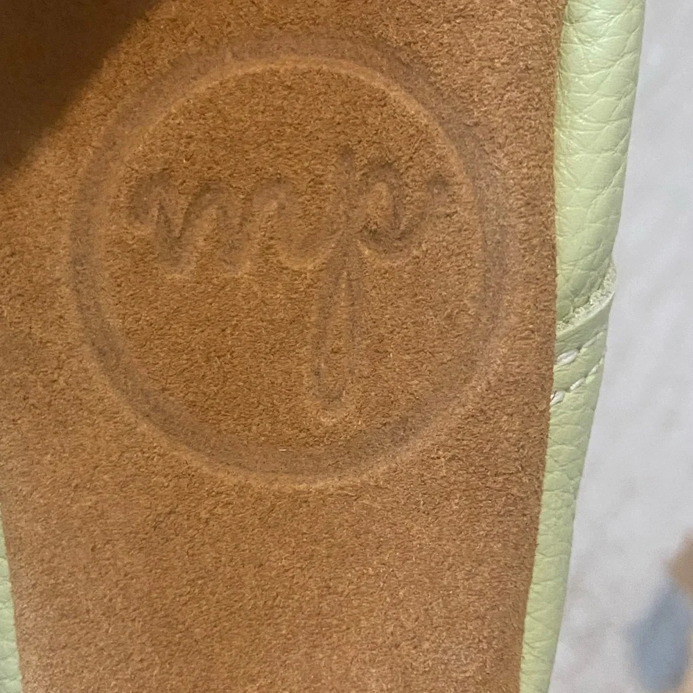 NEW Mon Petit Bright Green Leather Shoes Size 6 Brown Soft Soles Real Leather